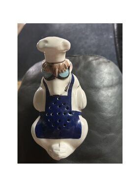 Vintage polar bear ceramic for baking soda in the refrigerator